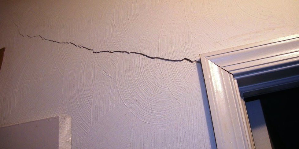 foundation settling drywall crack
